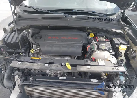 2017 Jeep Renegade Latitude Fwd from USA, damaged, VIN ZACCJABB7HPF85356